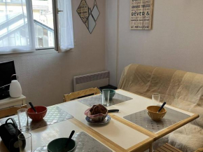 Duplex au centre-ville pour 4 pers., proche commodités - FR-1-234-324